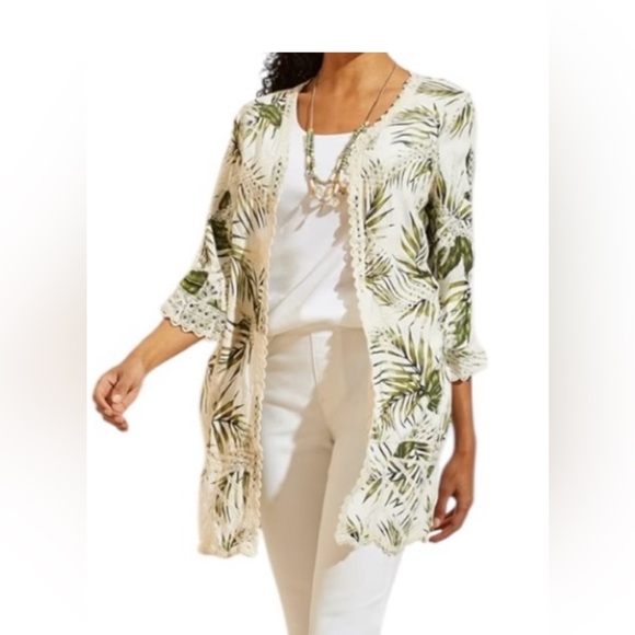 Chicos Tropical Leaf Print Embroidered Jacket Topper Size 1 or Medium - Picture 1 of 10